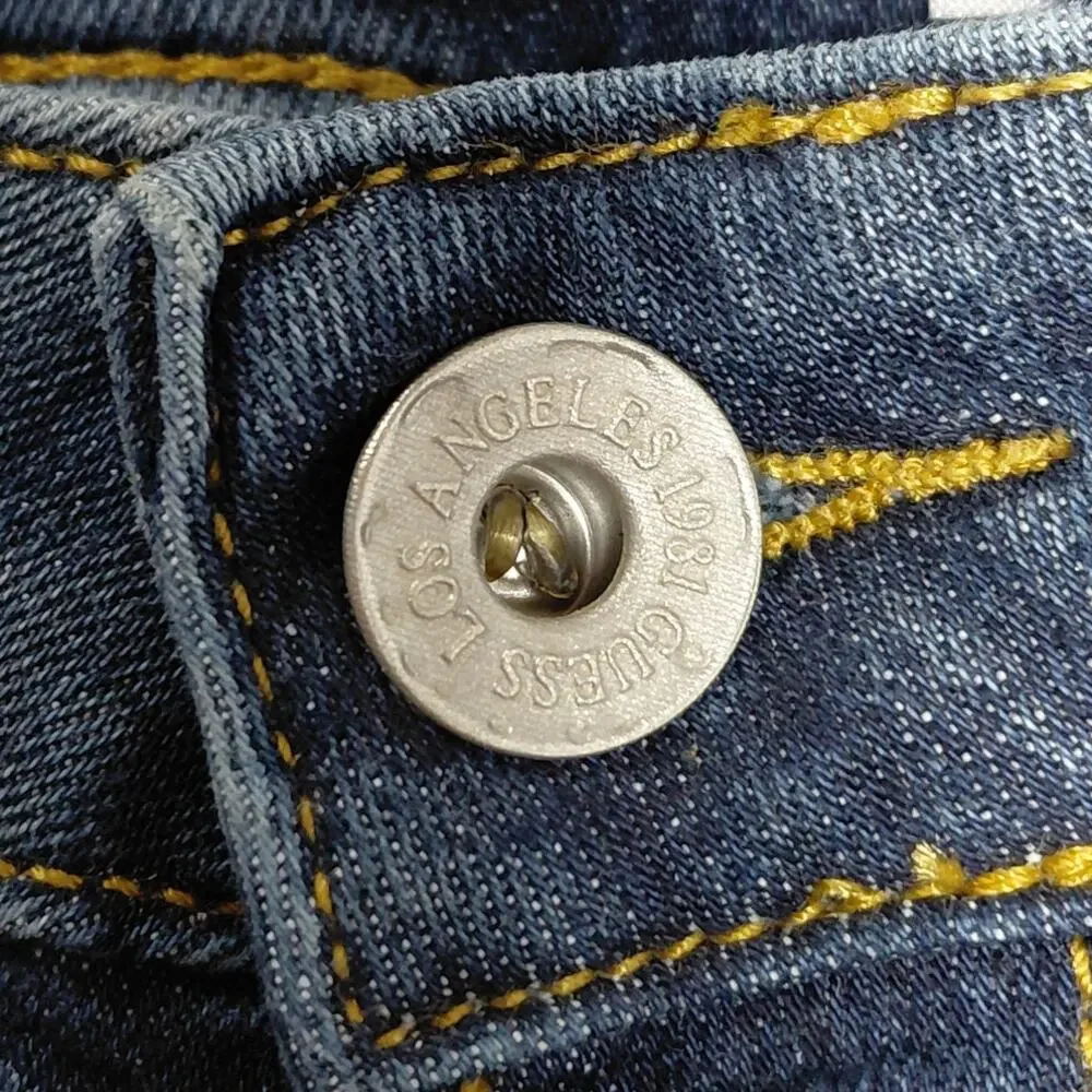Guess Blue  Medium Wash Rhinestone Pocket Skinny Jeans Women Size 31